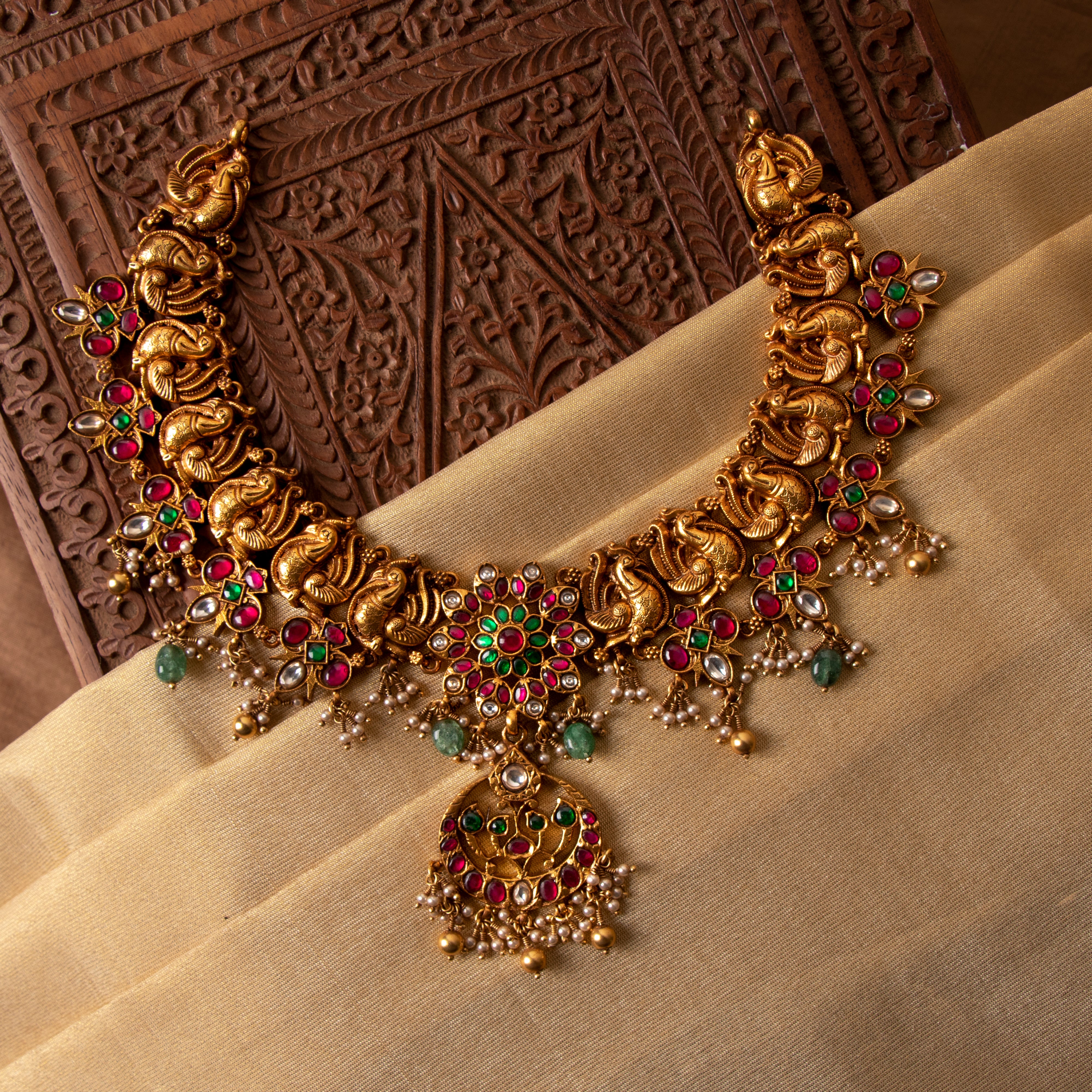 Ditiya Nakaas Necklace