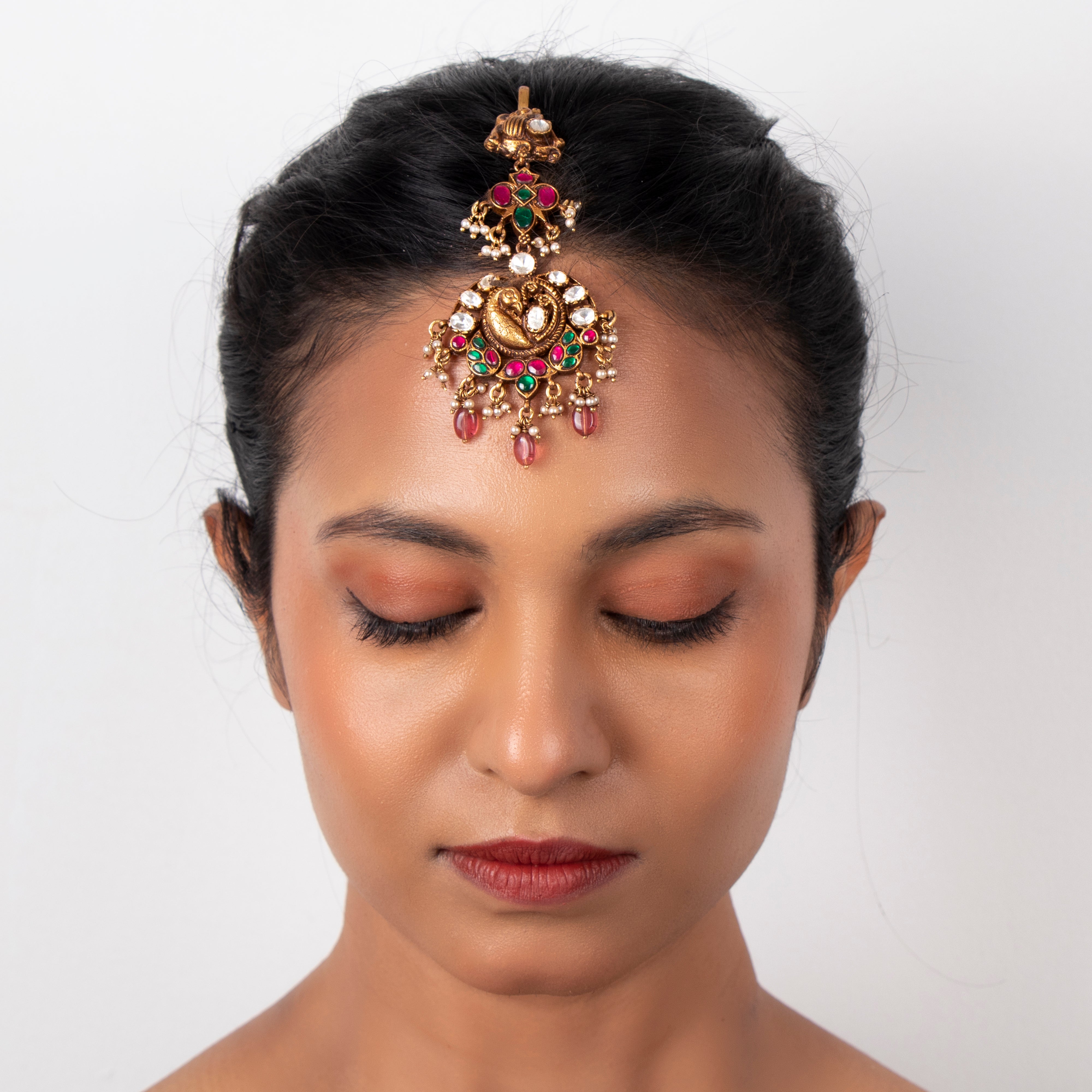 Tritiya Nakaas Maangtika