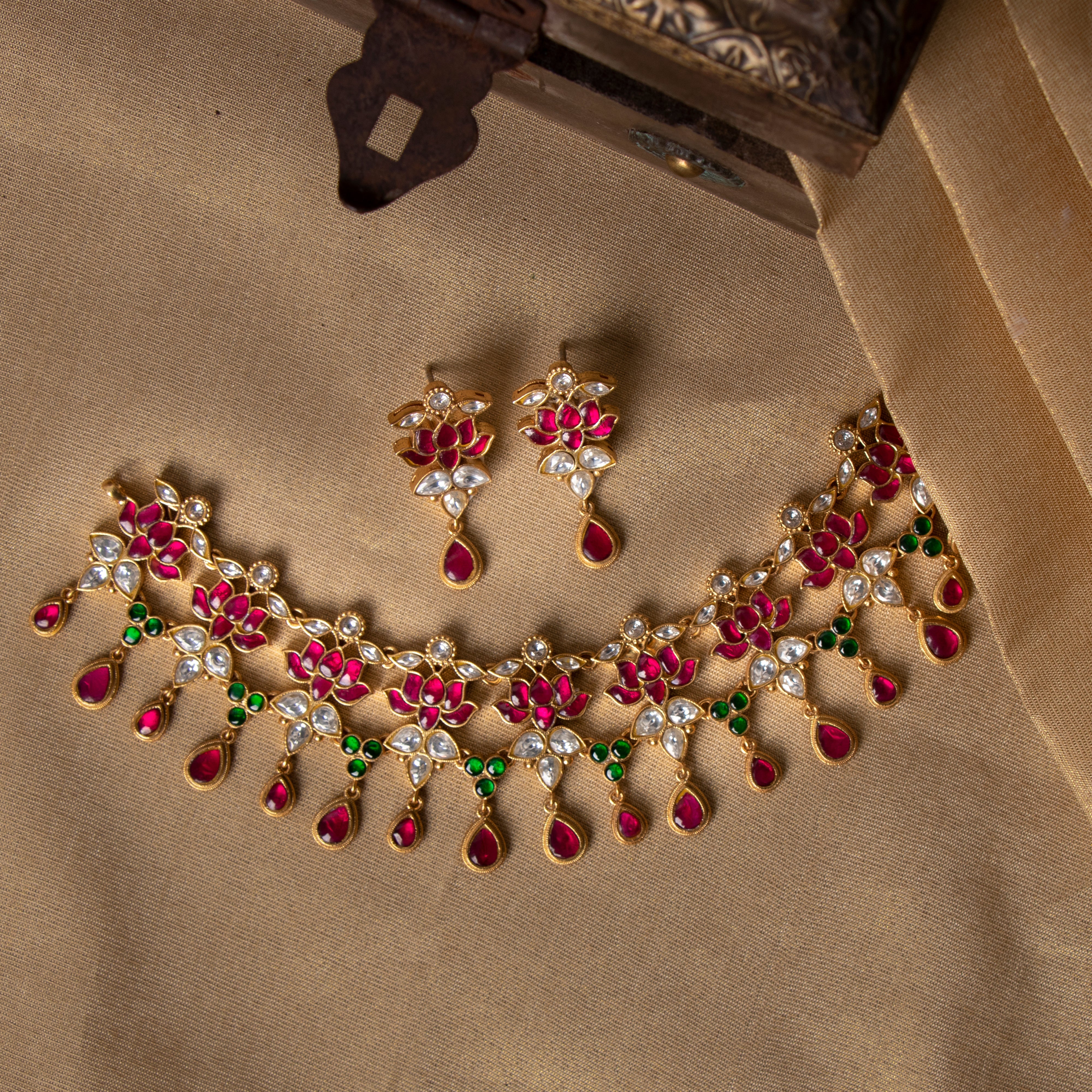 Divija Kundan Earrings