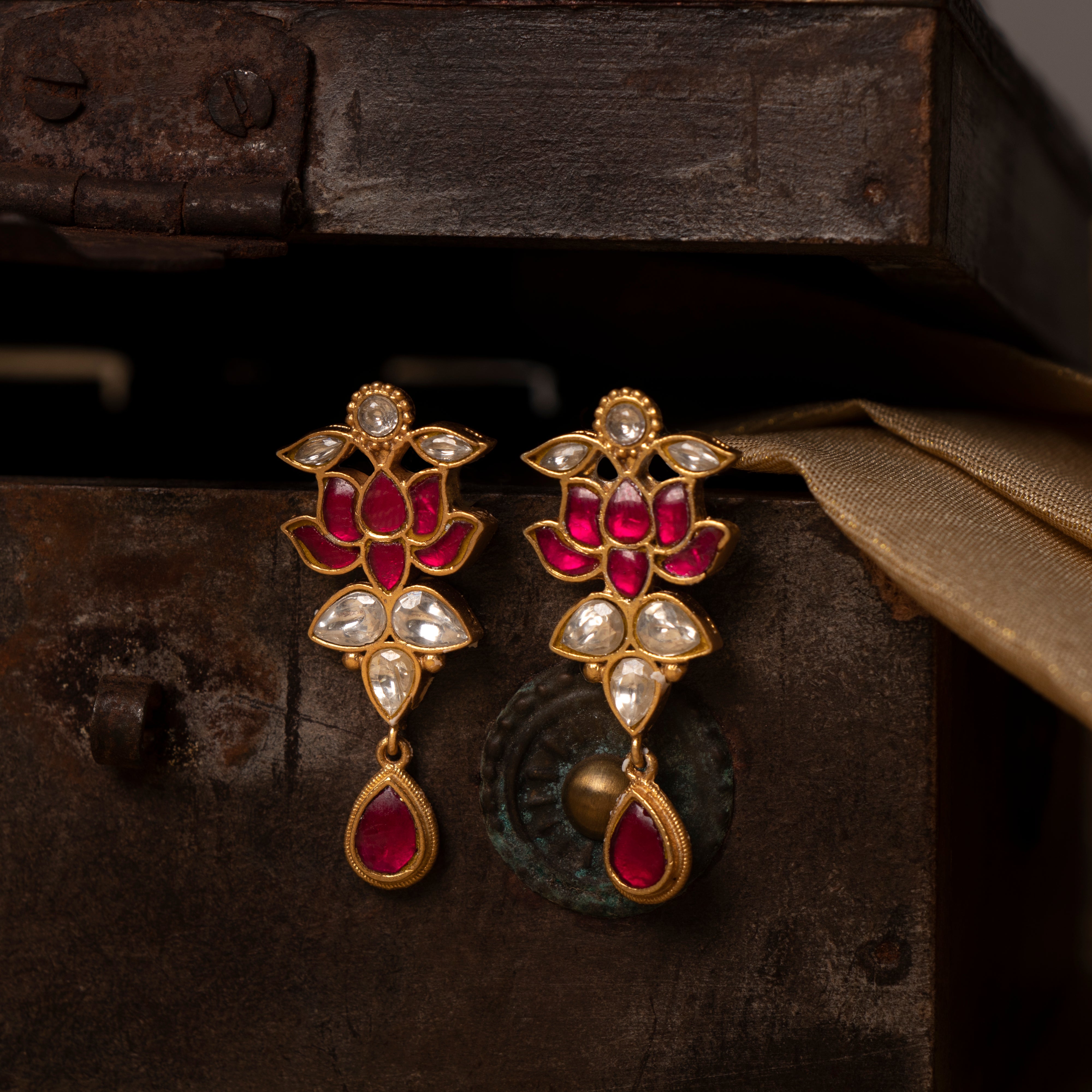 Divija Kundan Earrings