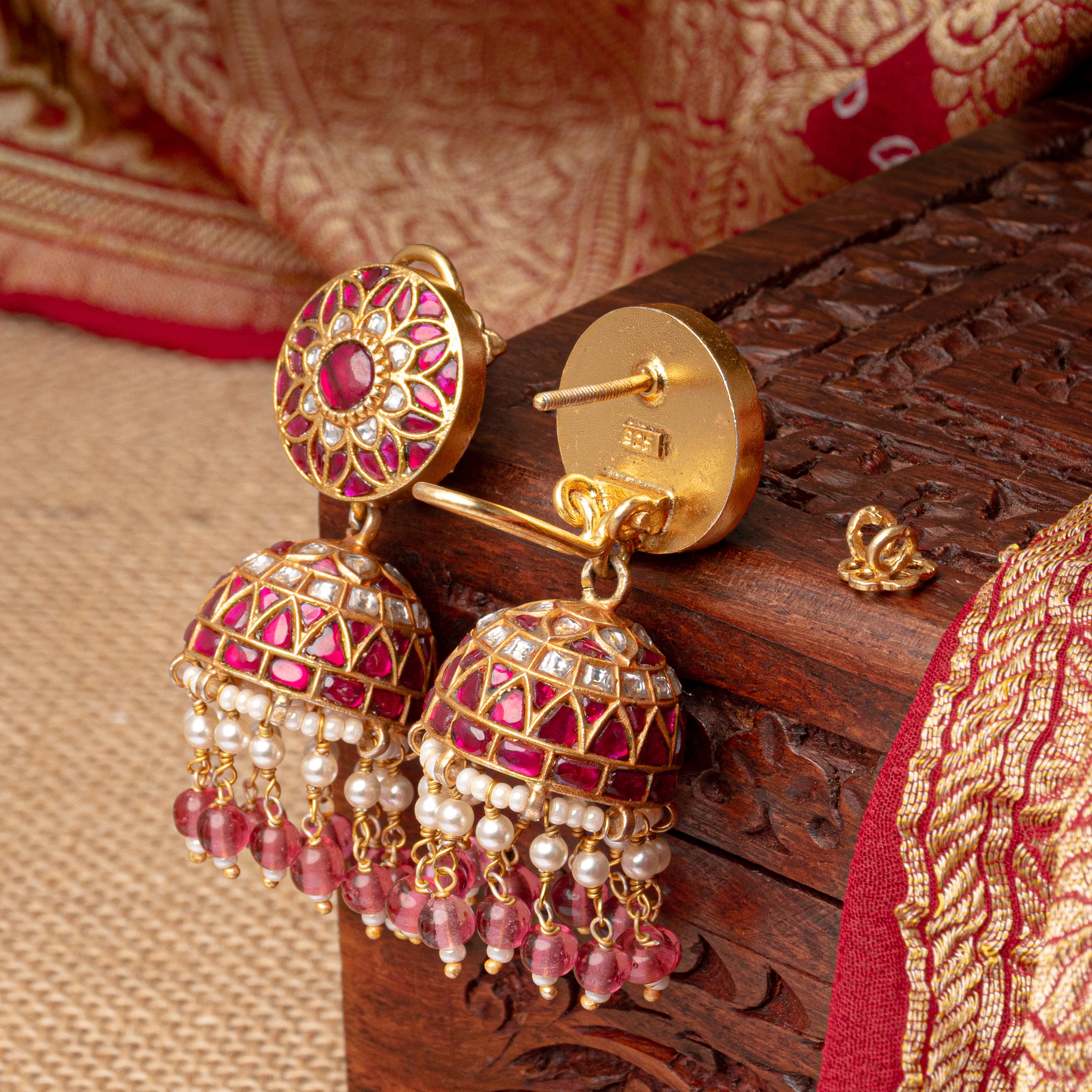 Sundara Kundan Jhumka