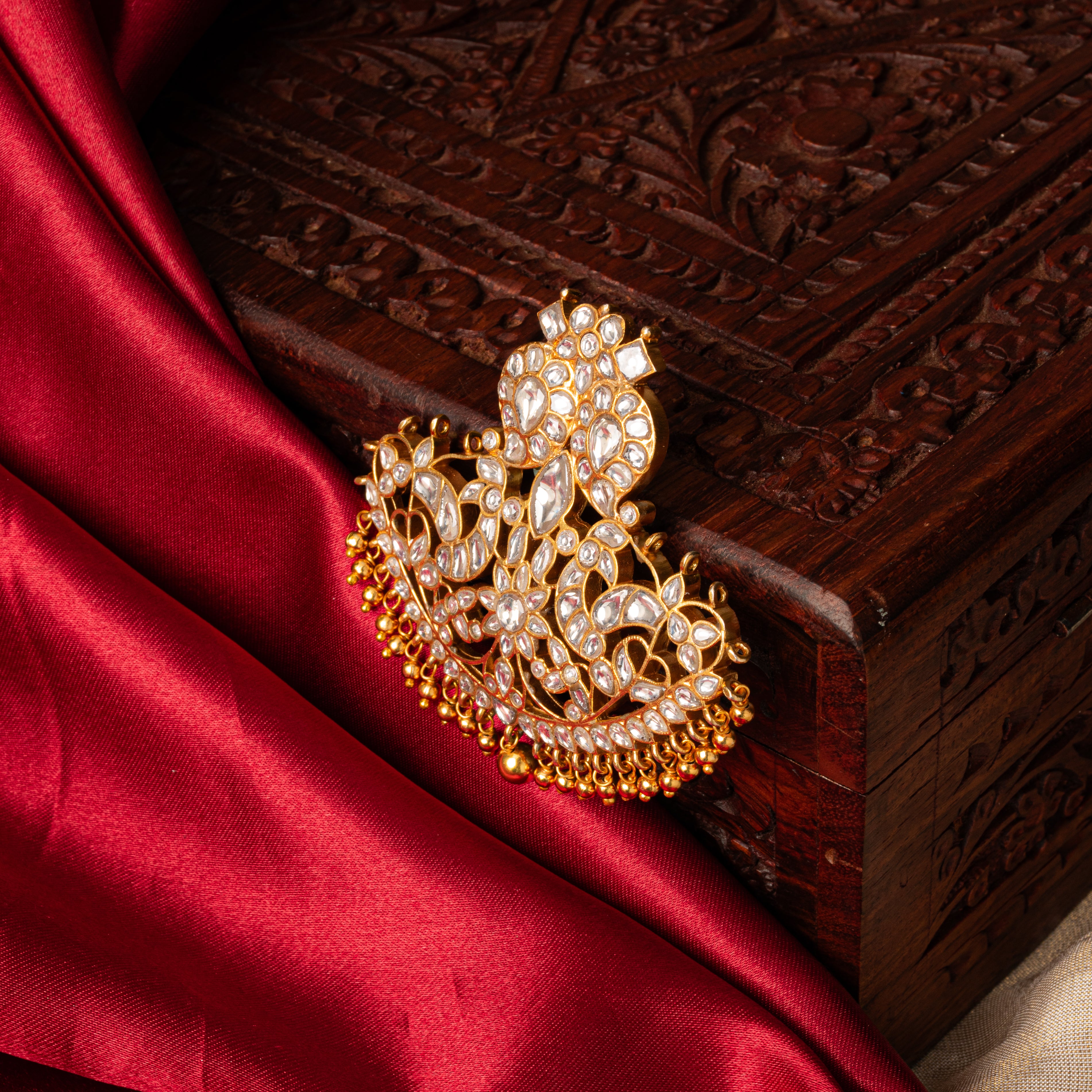 Selene Kundan Pendant