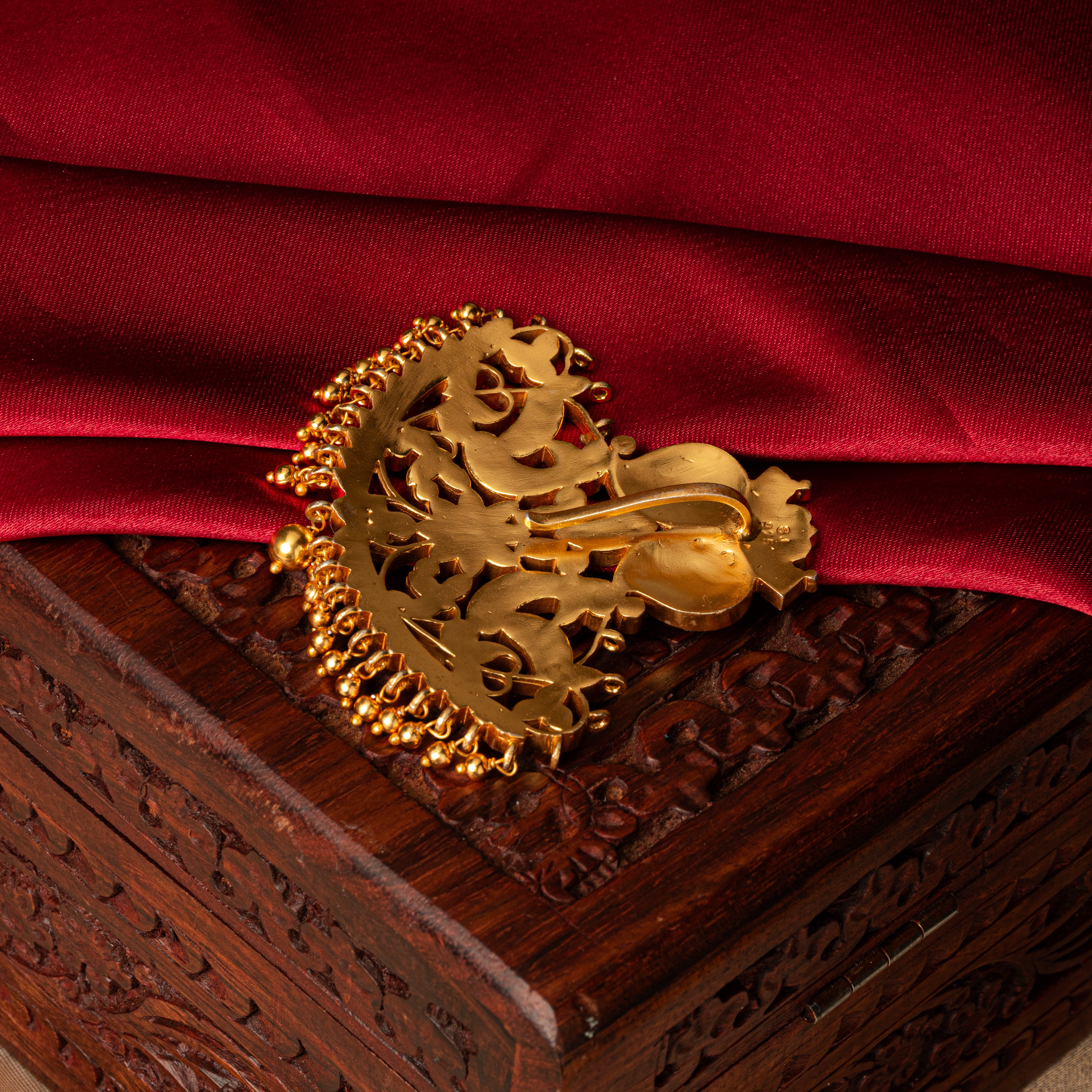 Selene Kundan Pendant