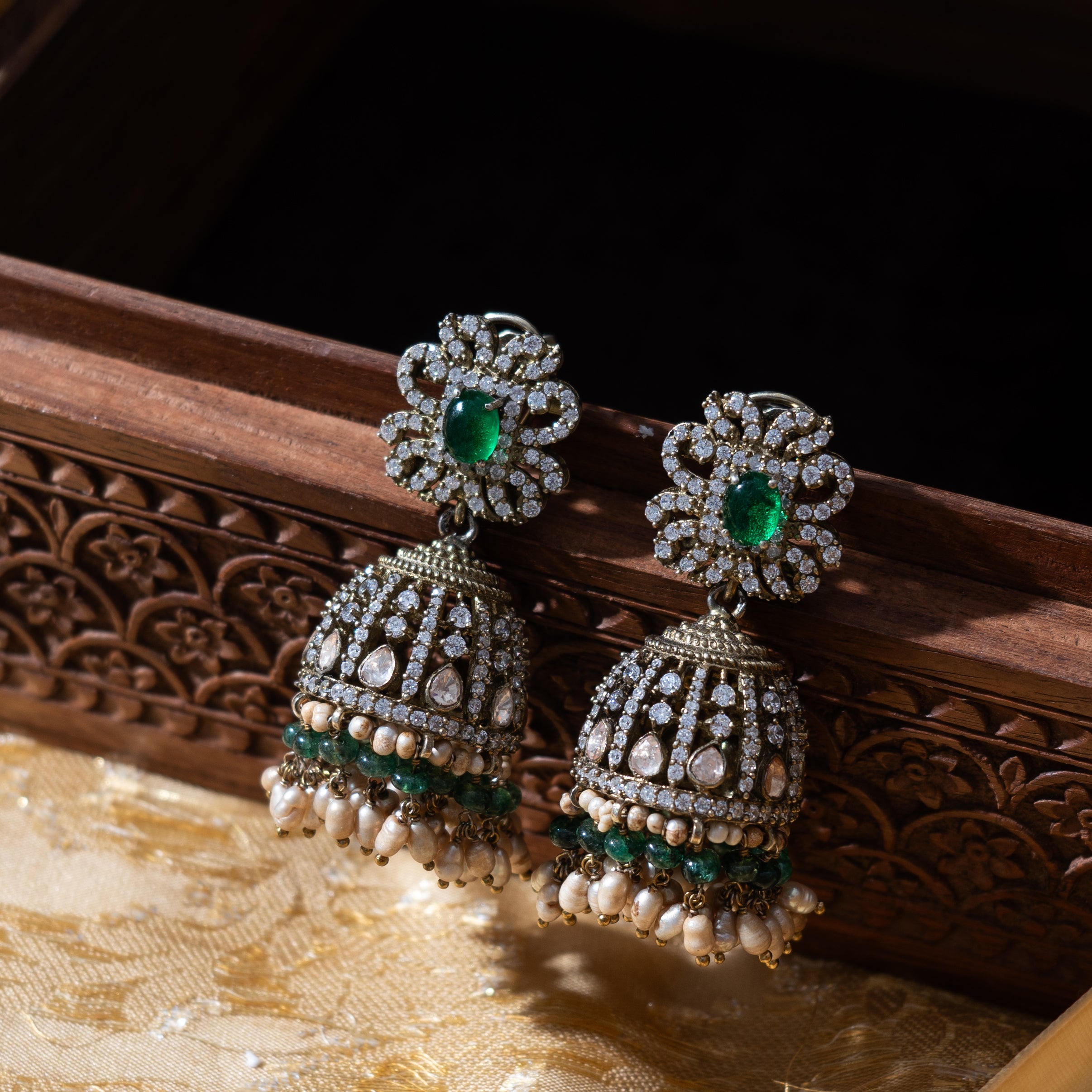 Vismit  Victorian Jhumka