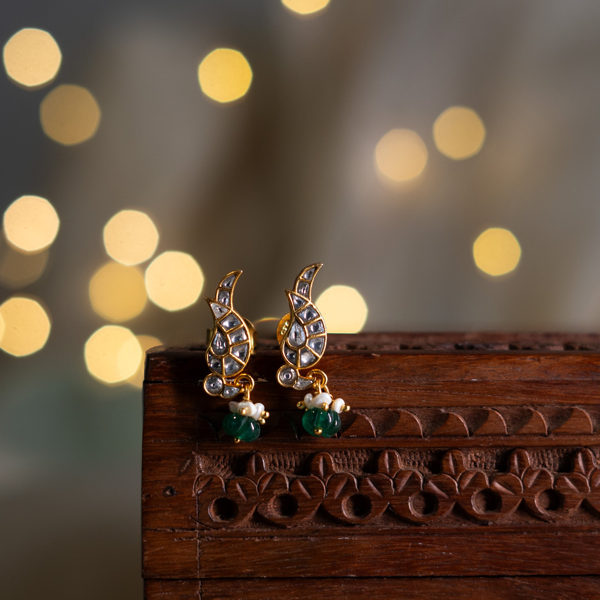 Laira Kundan Studs