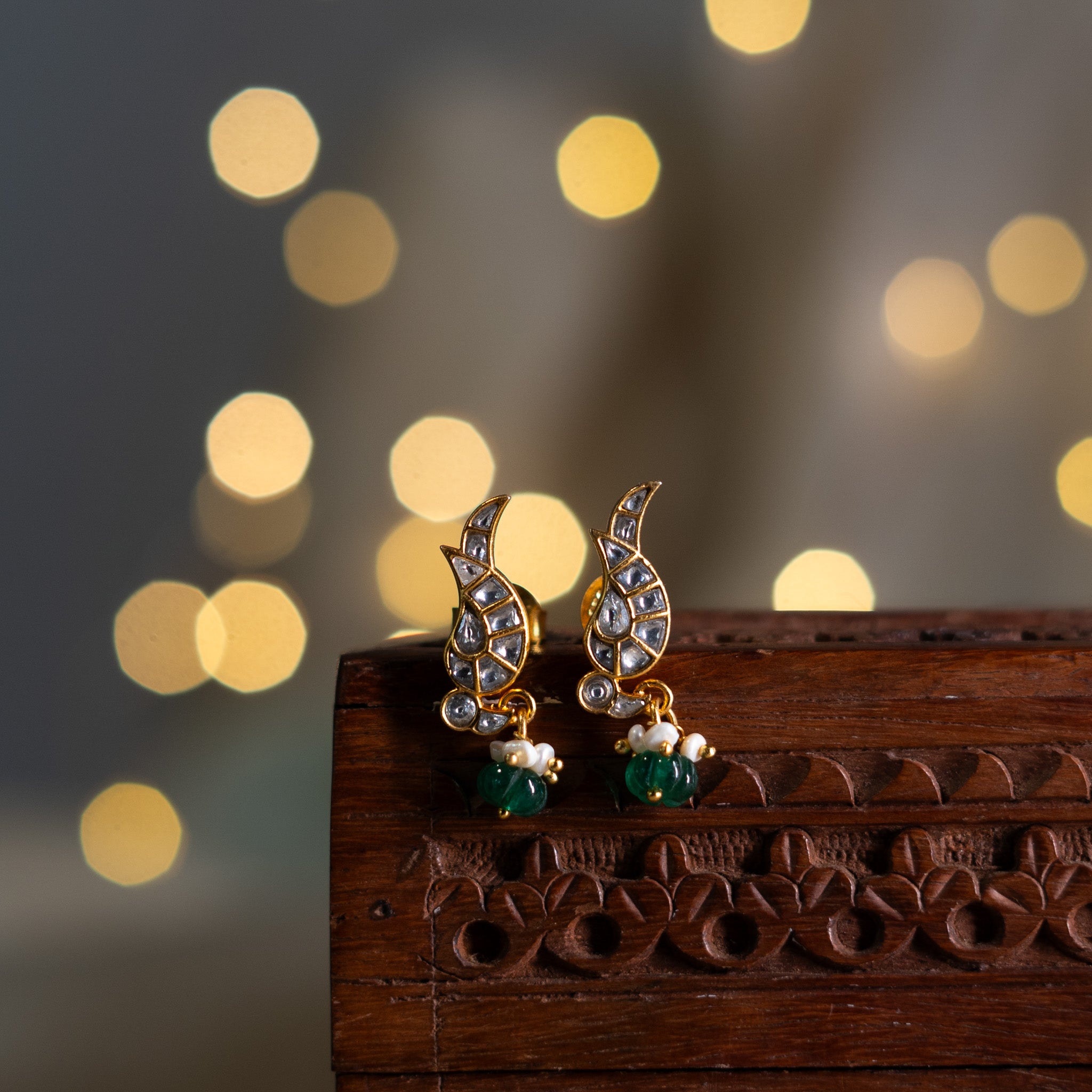 Laira Kundan Studs