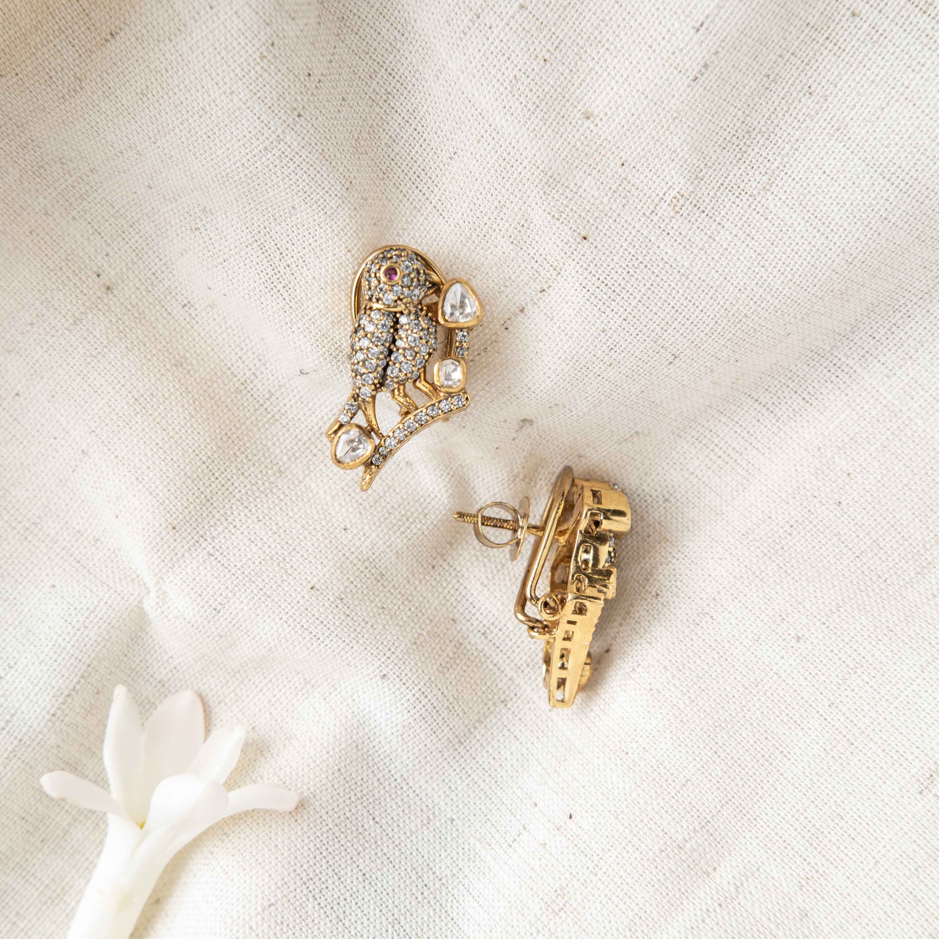 Afsana Victorian
Studs