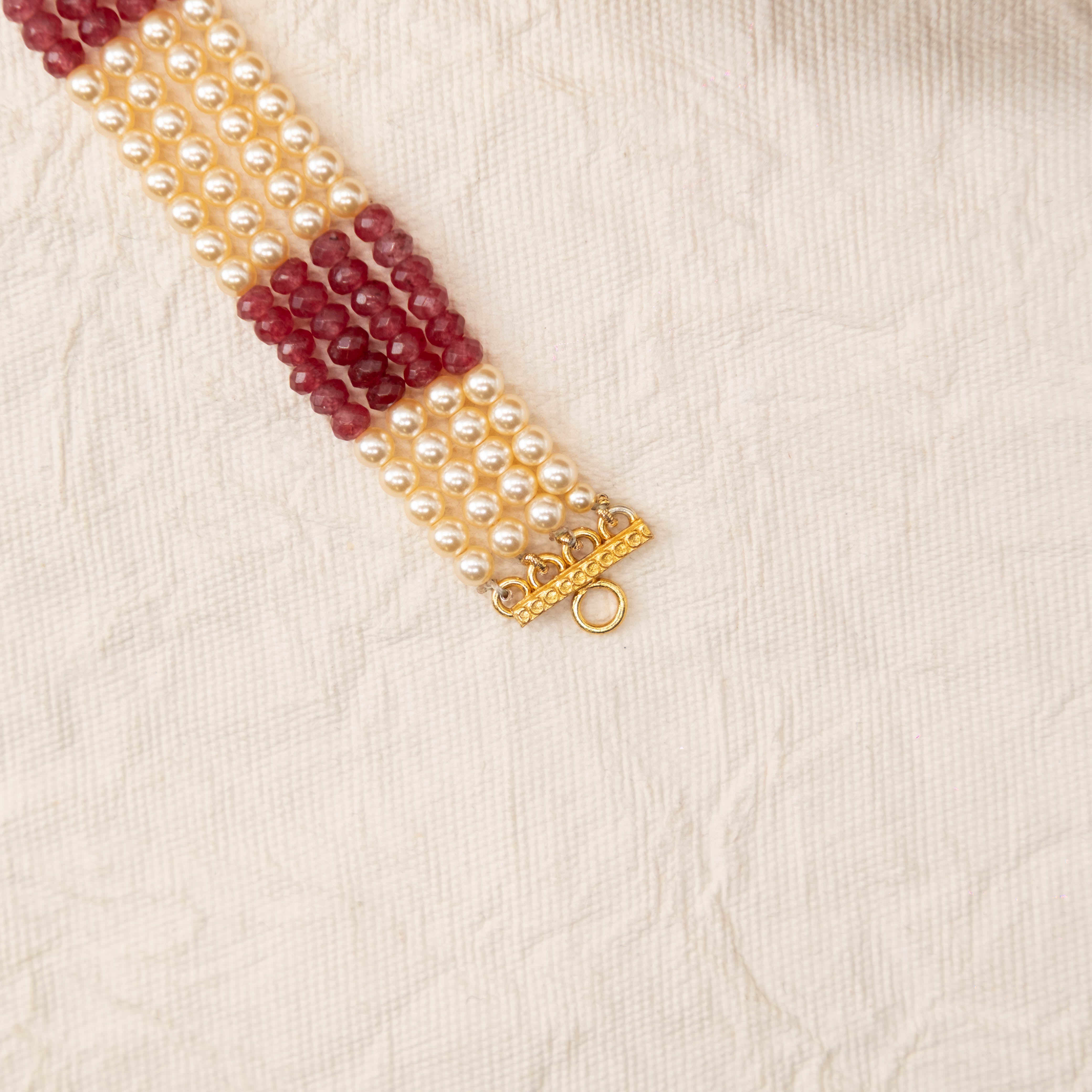 Veenika Nakaas Choker