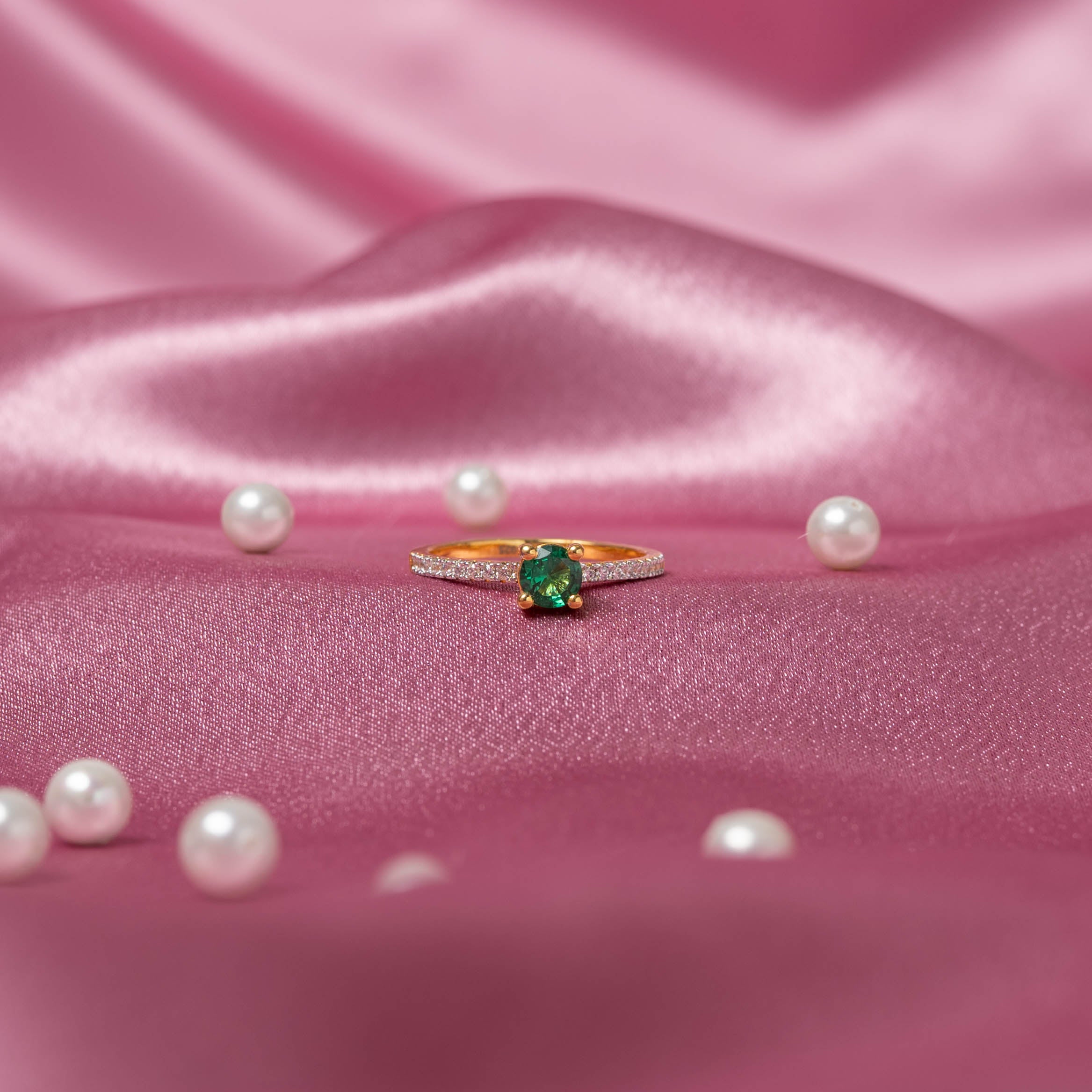 Rovya CZ ring in 925 sterling silver with gold plating, green semi-precious sapphire and pavé CZ band