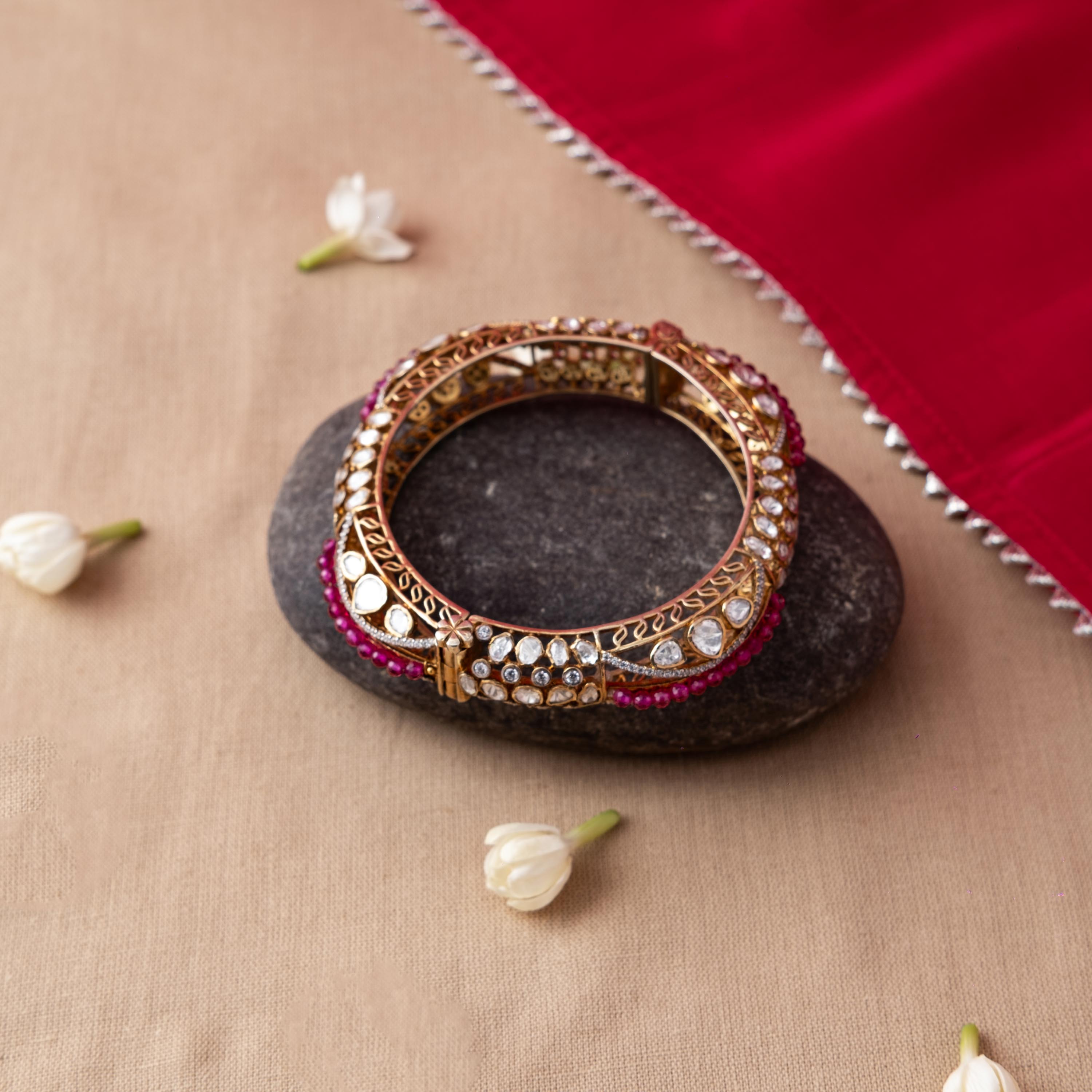 Dilruba Polki Kada (Single Piece)