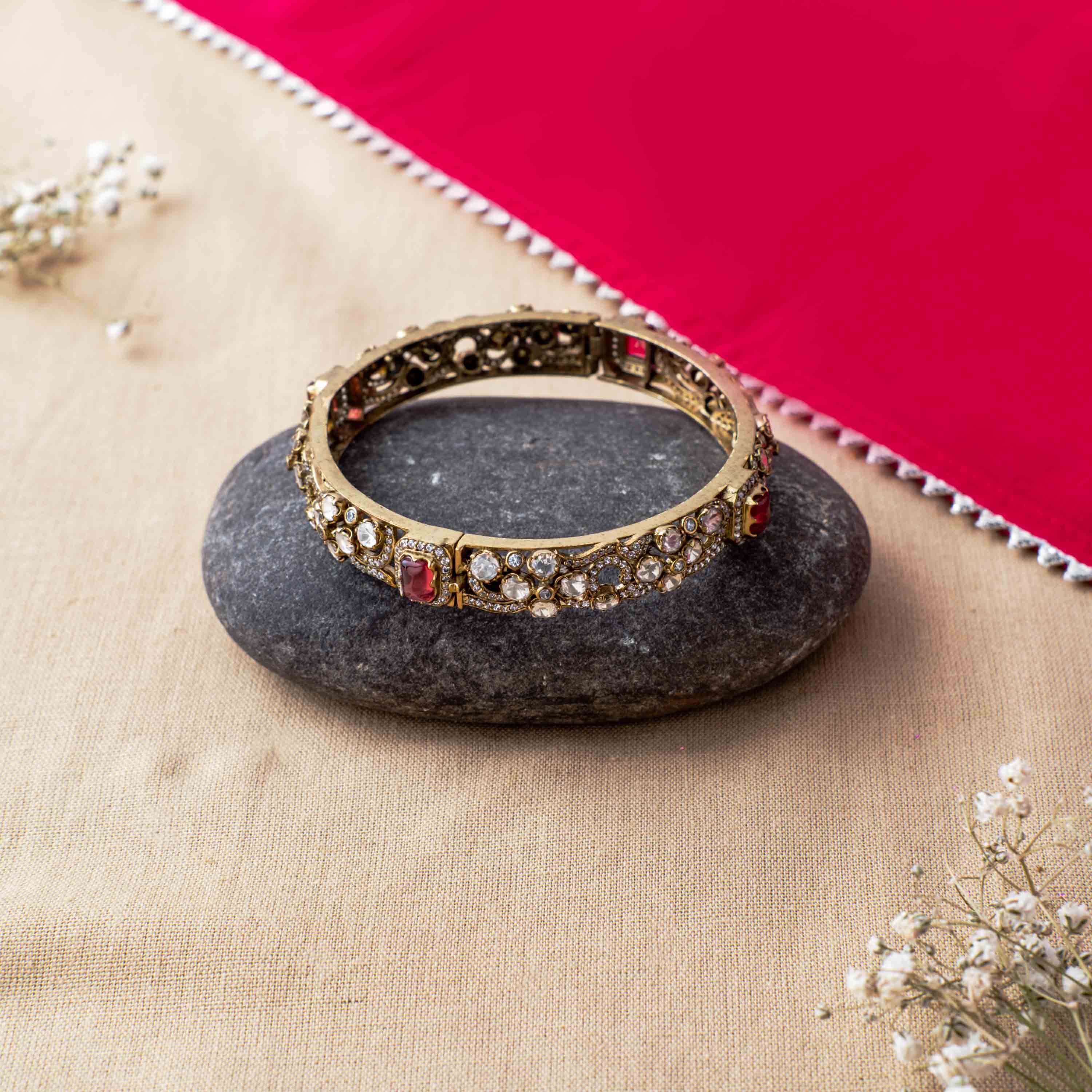 Pallavika Polki Kada (Single Piece)