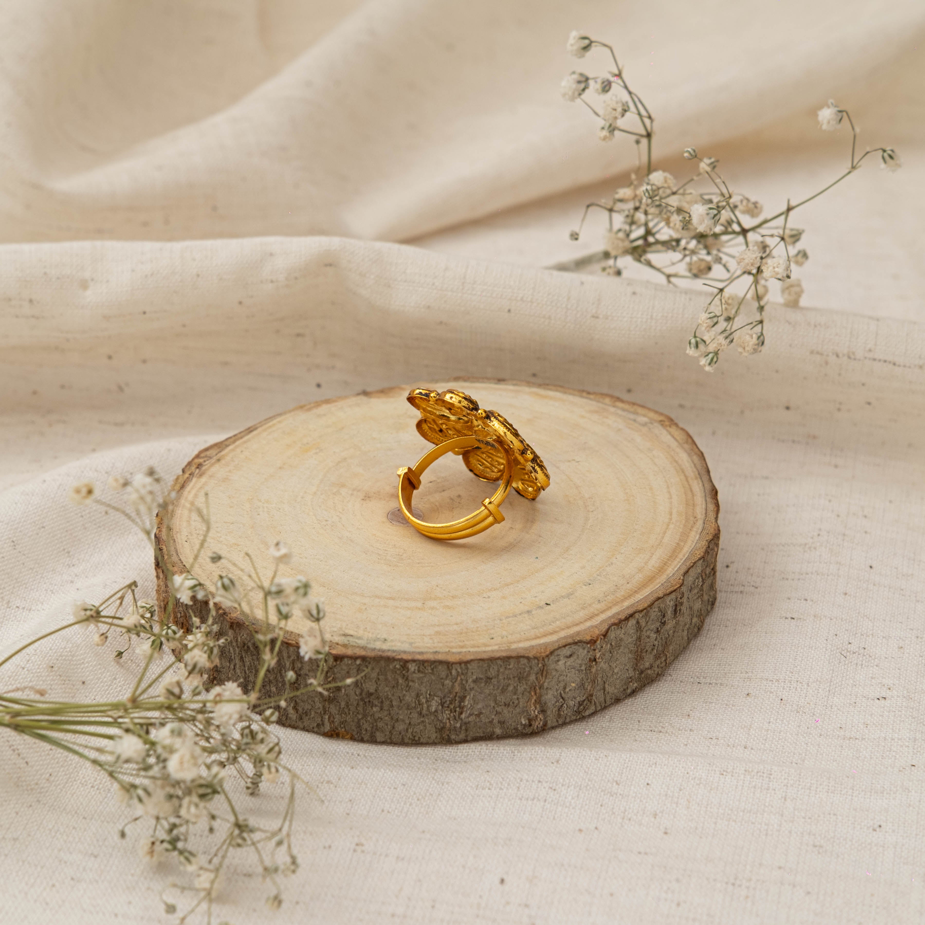 Samyukta Nakaas Ring