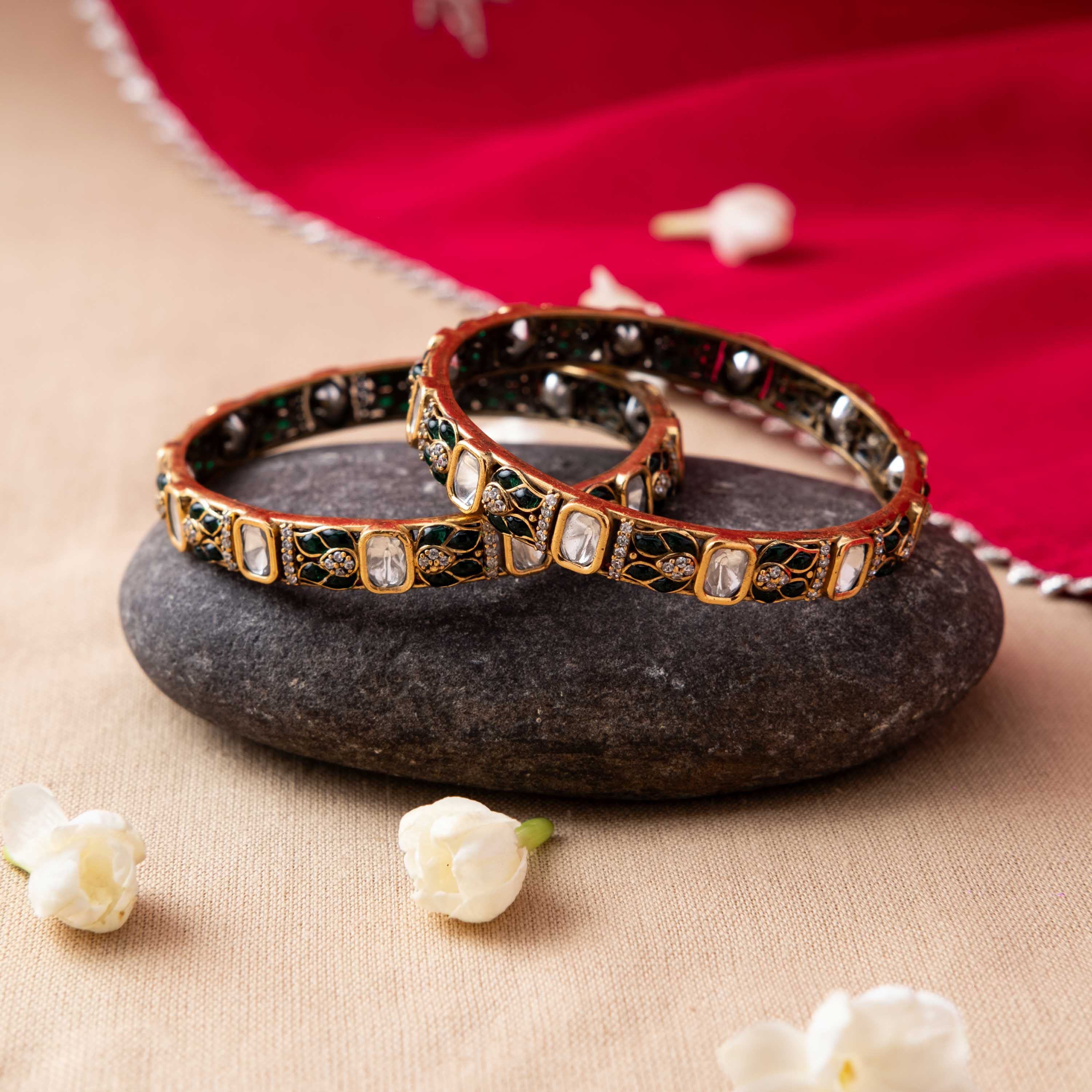 Shivami Polki Kada