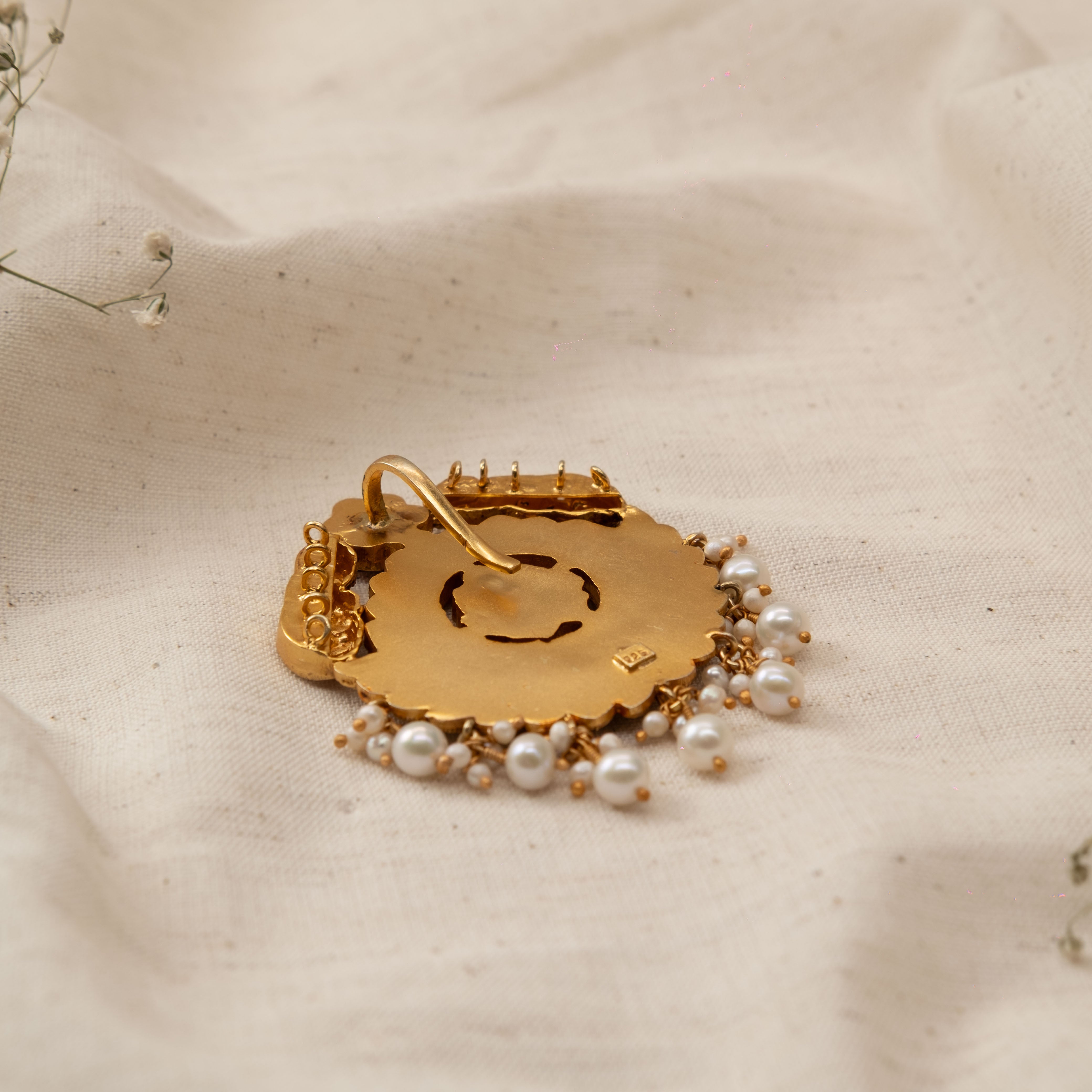 Morvika Nakaas Pendant