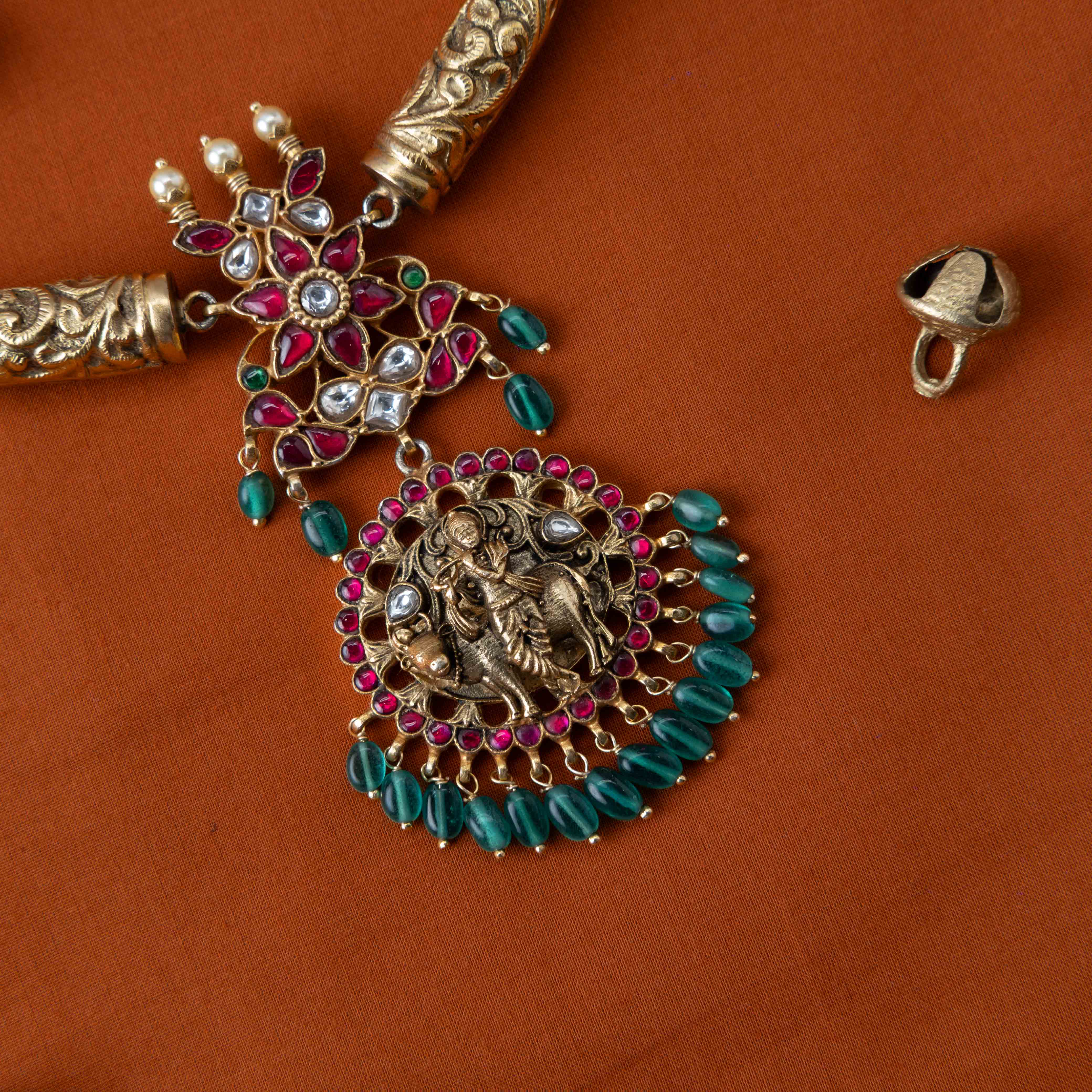 Maithreyi Nakaas Necklace