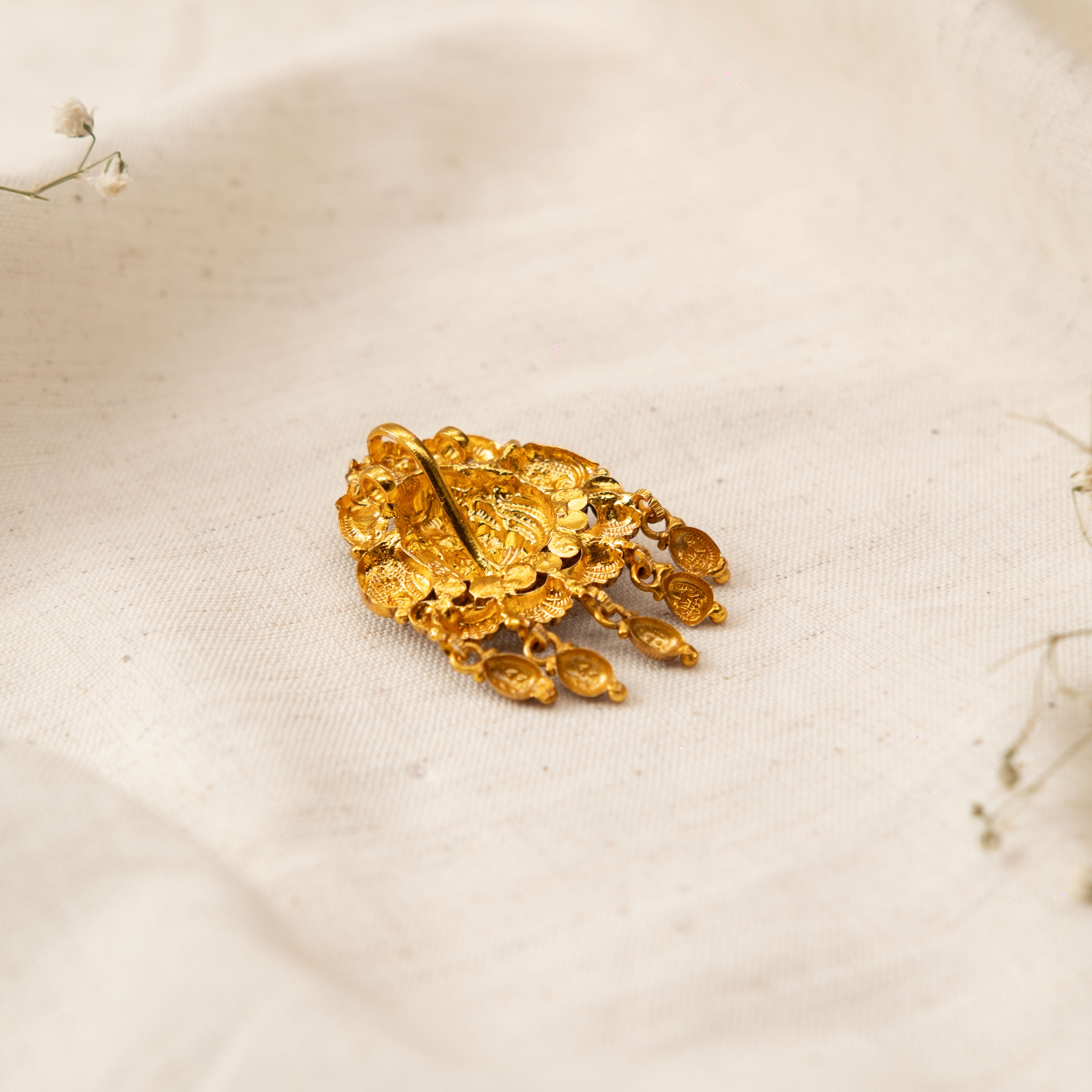 Devika Nakaas Pendant