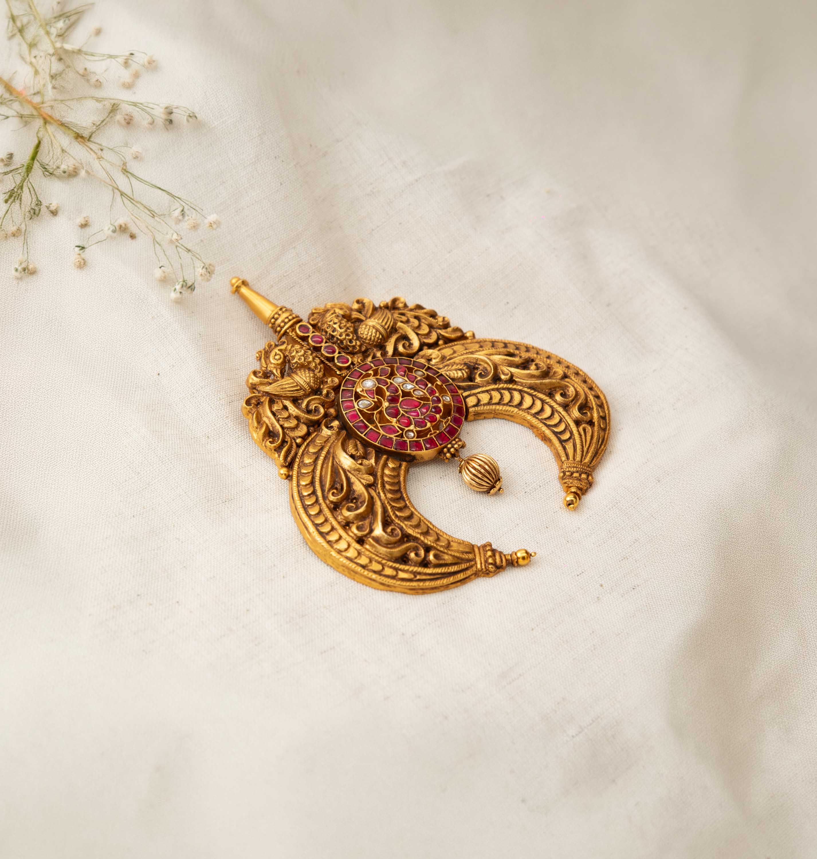 Rajeshwari Nakaas Pendant