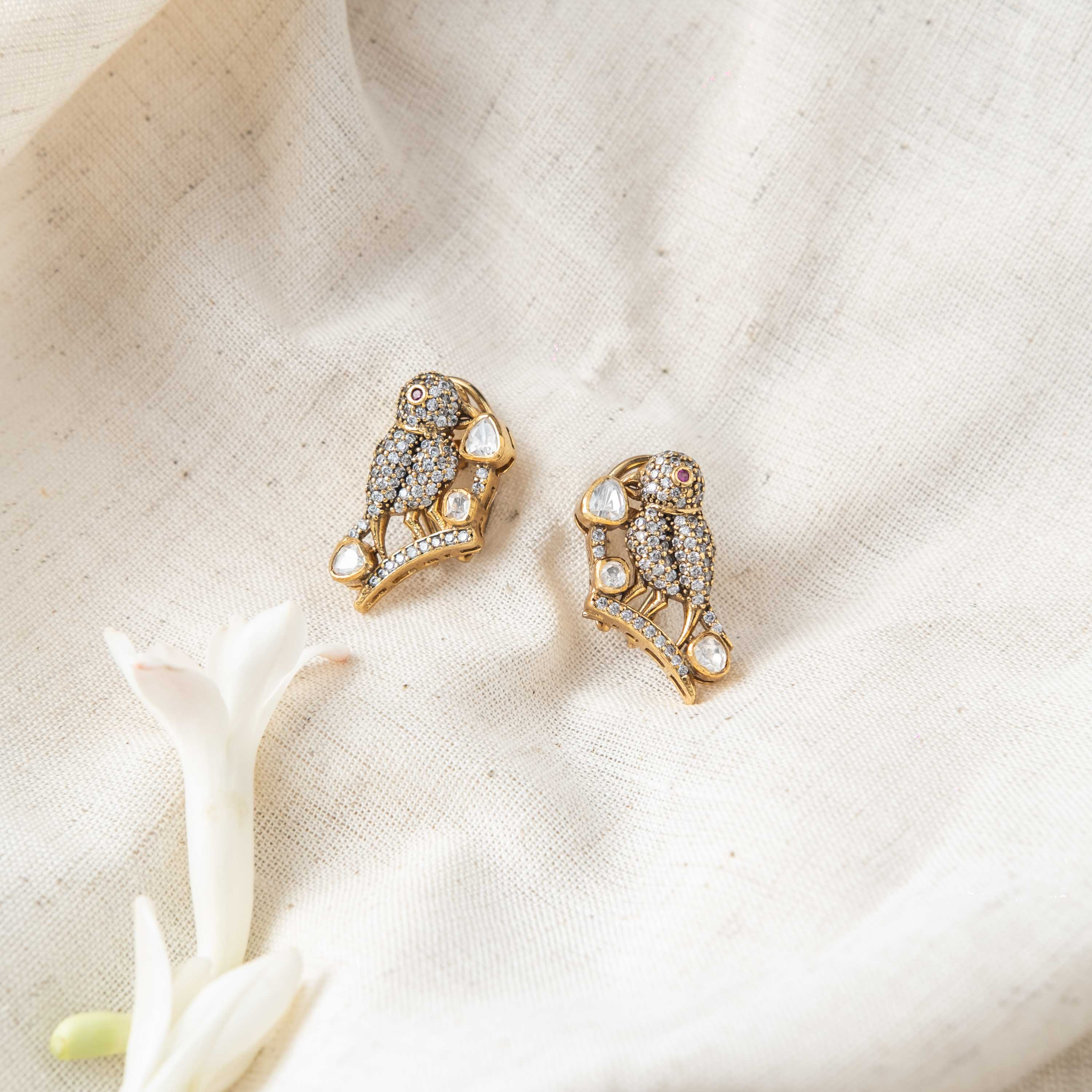 Afsana Victorian
Studs