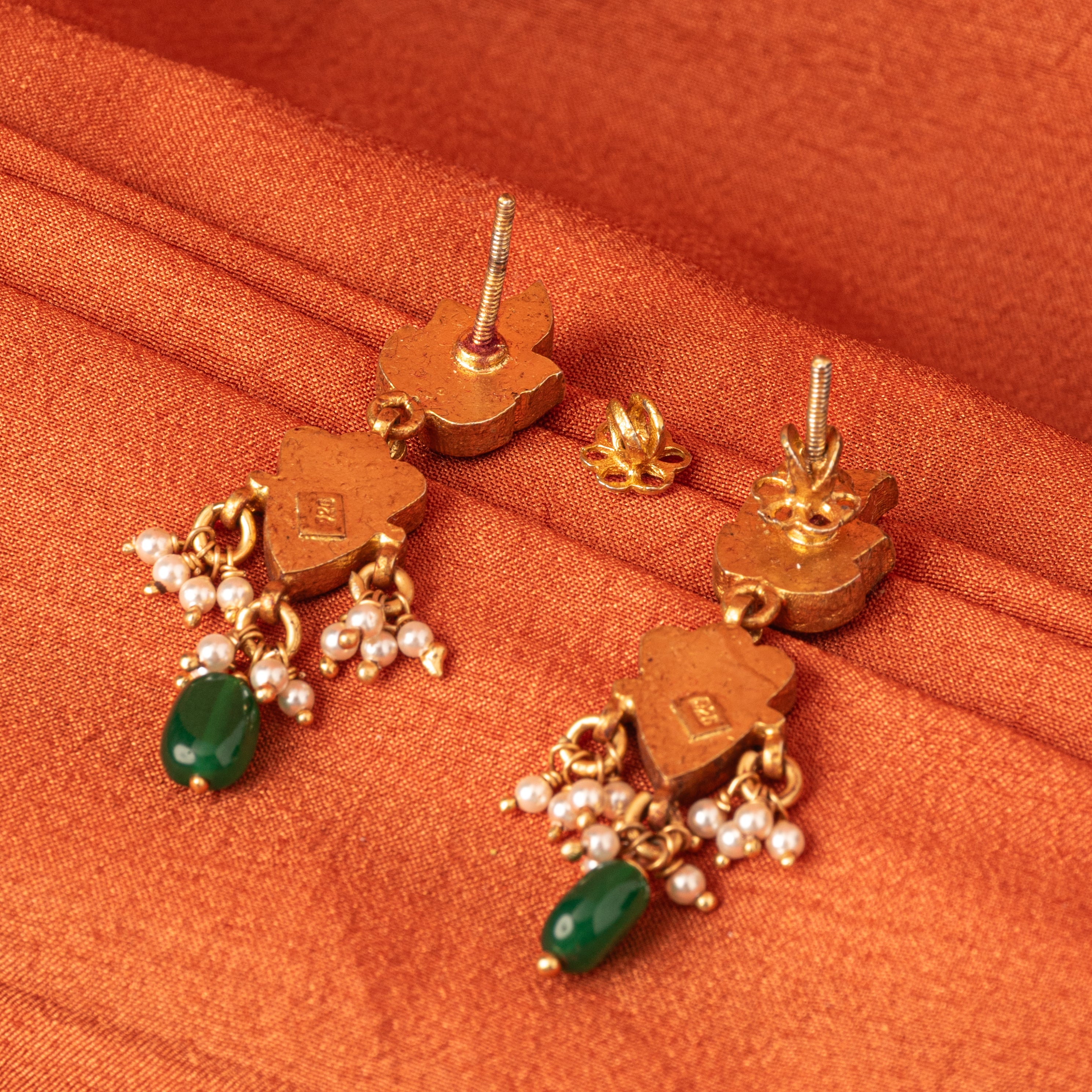 Orah Kundan Hangings