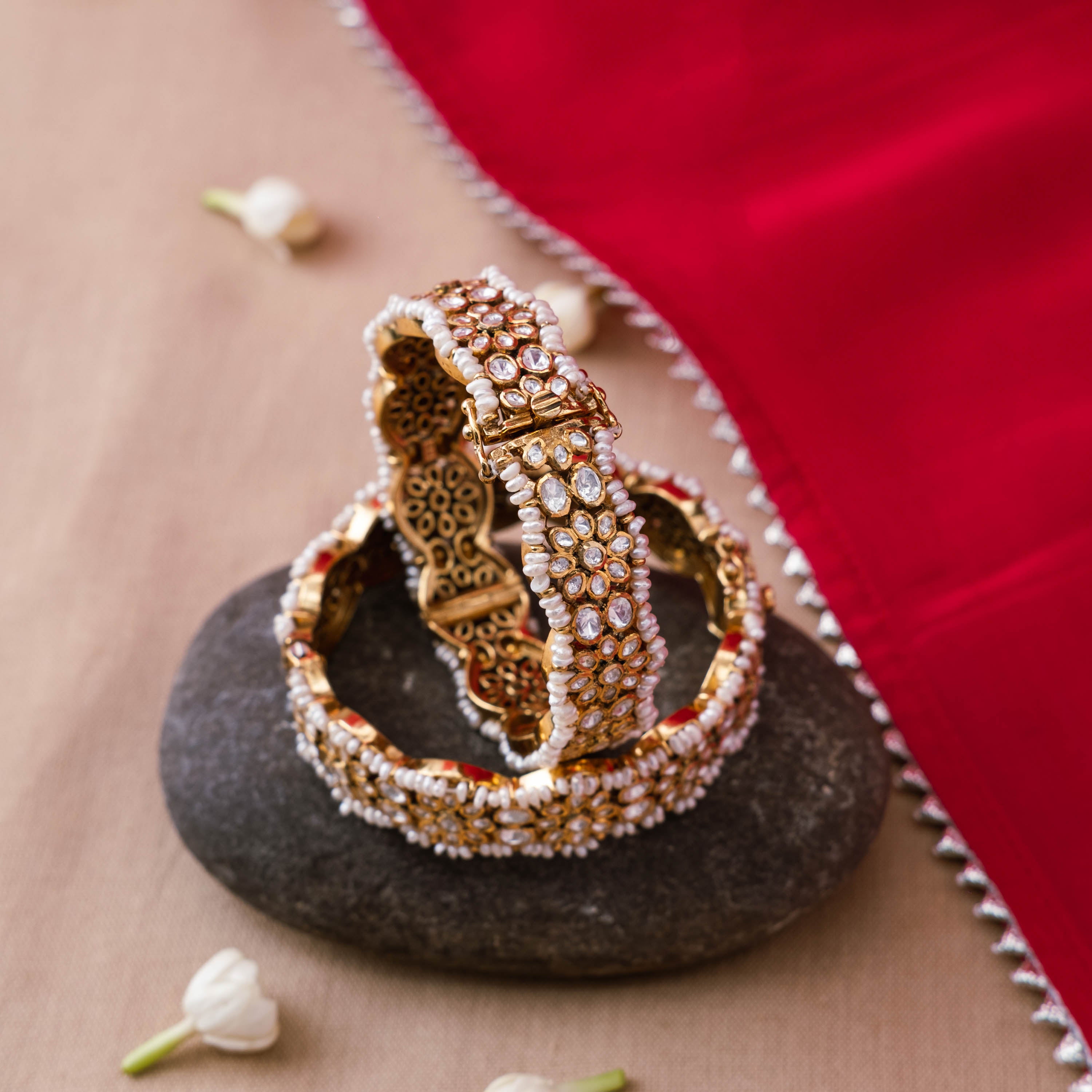 Vallari Polki Bangle (Single Piece)