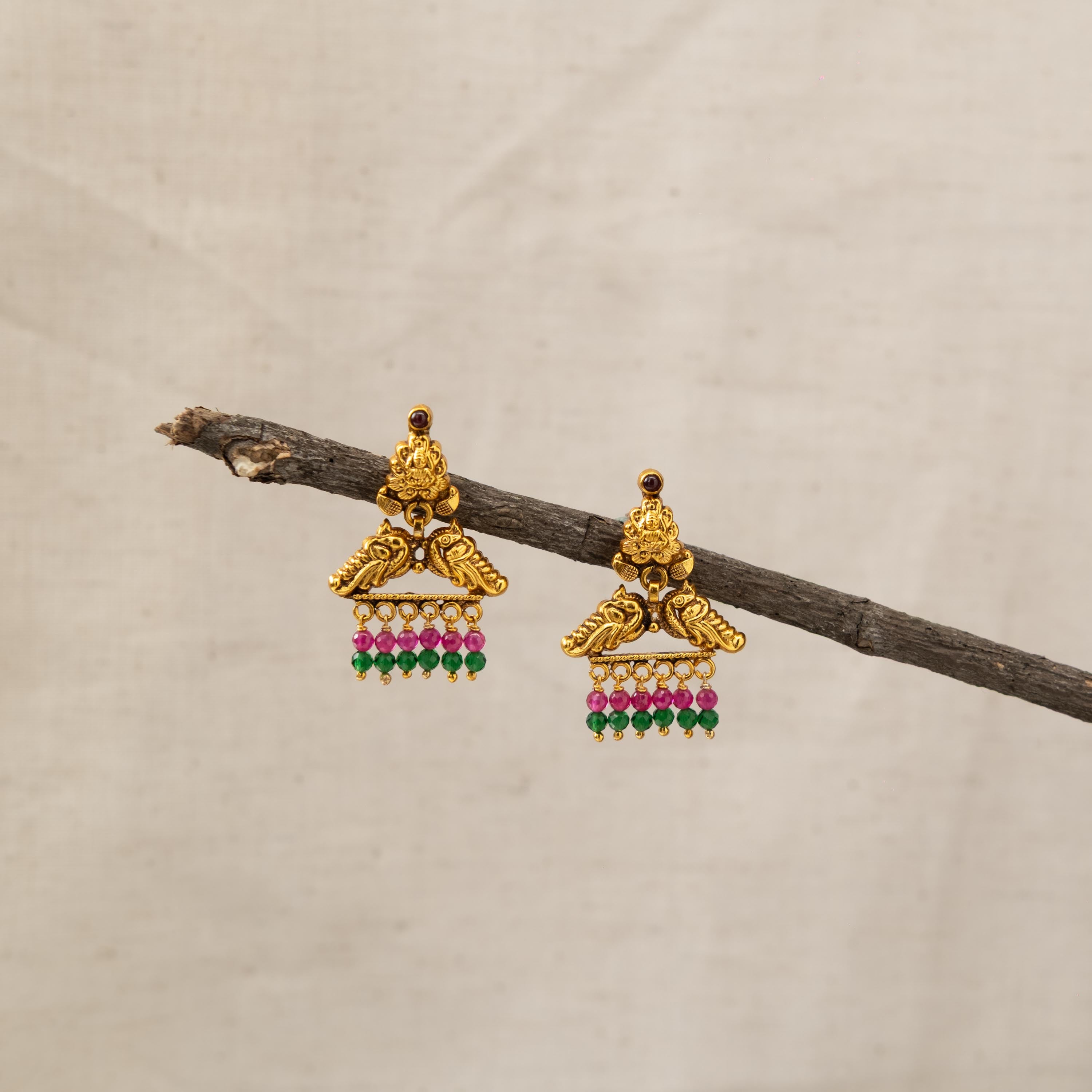 Hamsini Nakaas Hangings